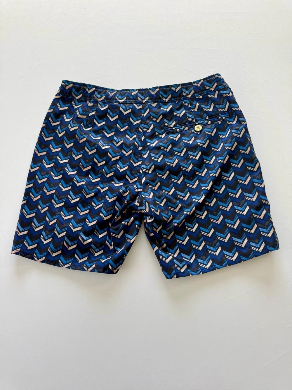 Parke & Ronen bold chevron